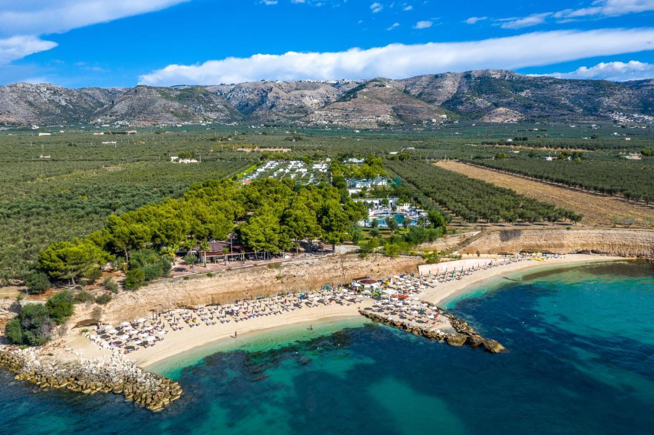 Villaggio Baia Del Monaco มันเฟรโดเนีย ภายนอก รูปภาพ