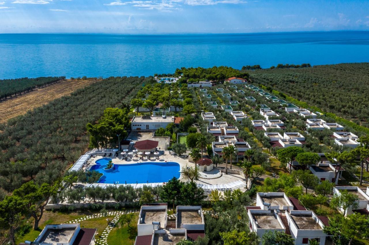Villaggio Baia Del Monaco มันเฟรโดเนีย ภายนอก รูปภาพ