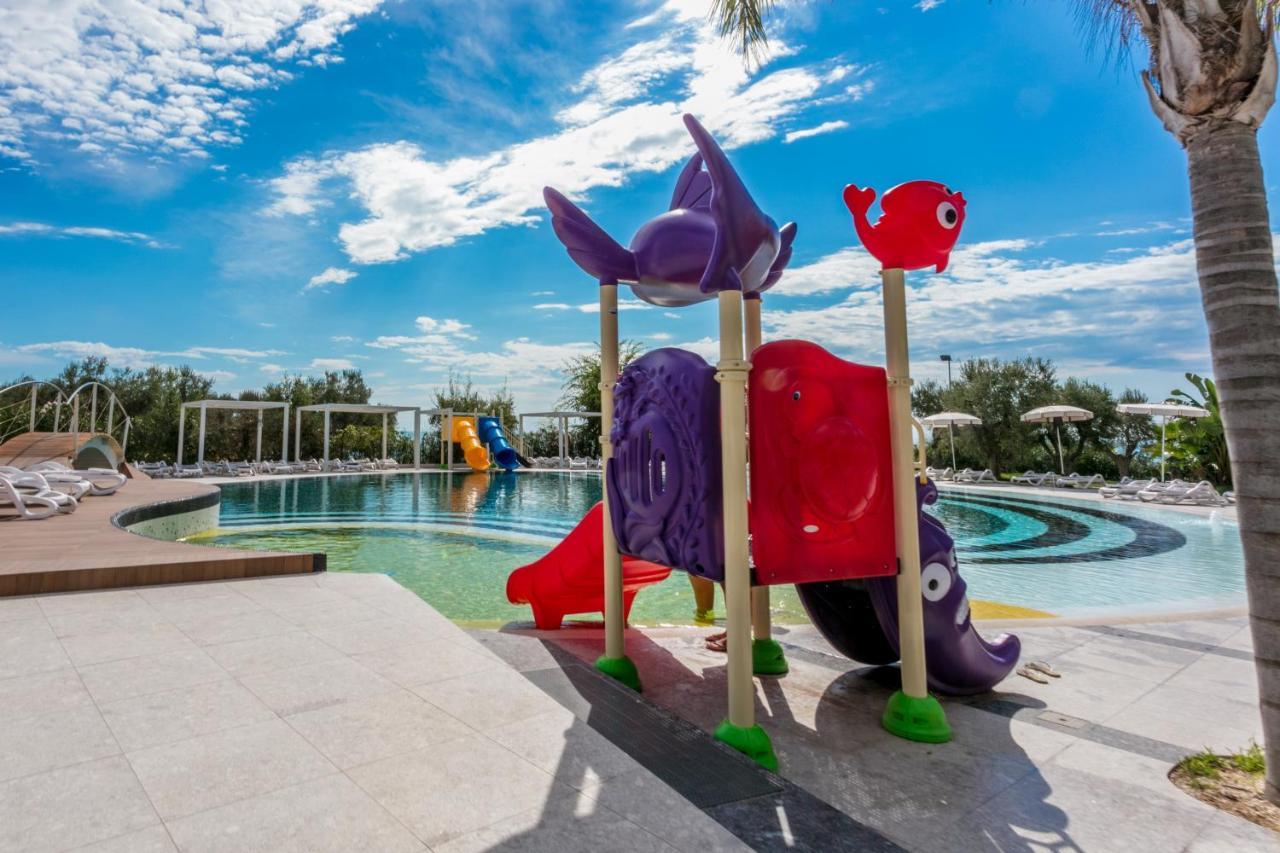 Villaggio Baia Del Monaco มันเฟรโดเนีย ภายนอก รูปภาพ