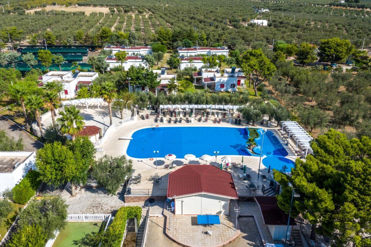 Villaggio Baia Del Monaco มันเฟรโดเนีย ภายนอก รูปภาพ