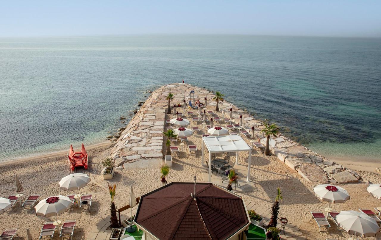 Villaggio Baia Del Monaco มันเฟรโดเนีย ภายนอก รูปภาพ