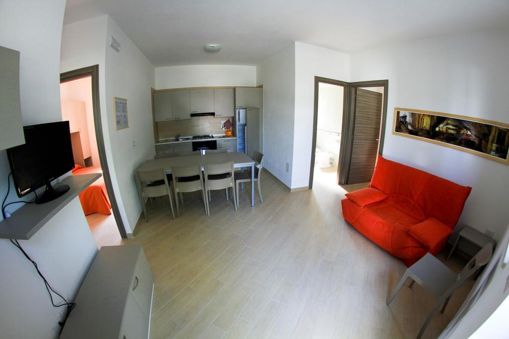 Villaggio Baia Del Monaco มันเฟรโดเนีย ภายนอก รูปภาพ