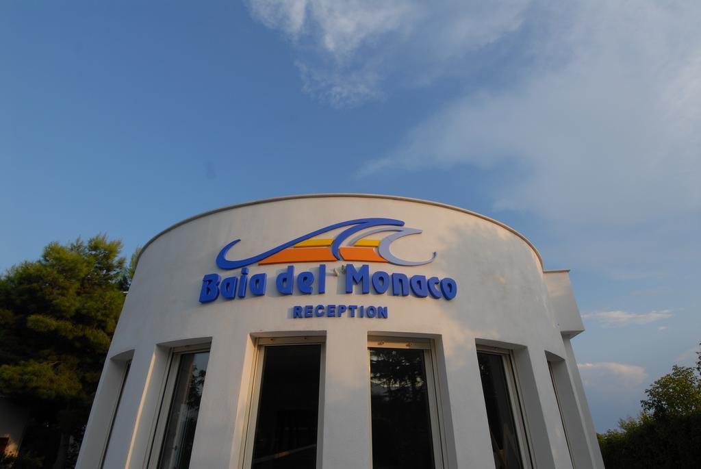 Villaggio Baia Del Monaco มันเฟรโดเนีย ภายนอก รูปภาพ